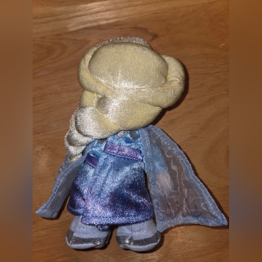 Disney Nuimos Frozen Elsa Plush Doll - Picture 2 of 2